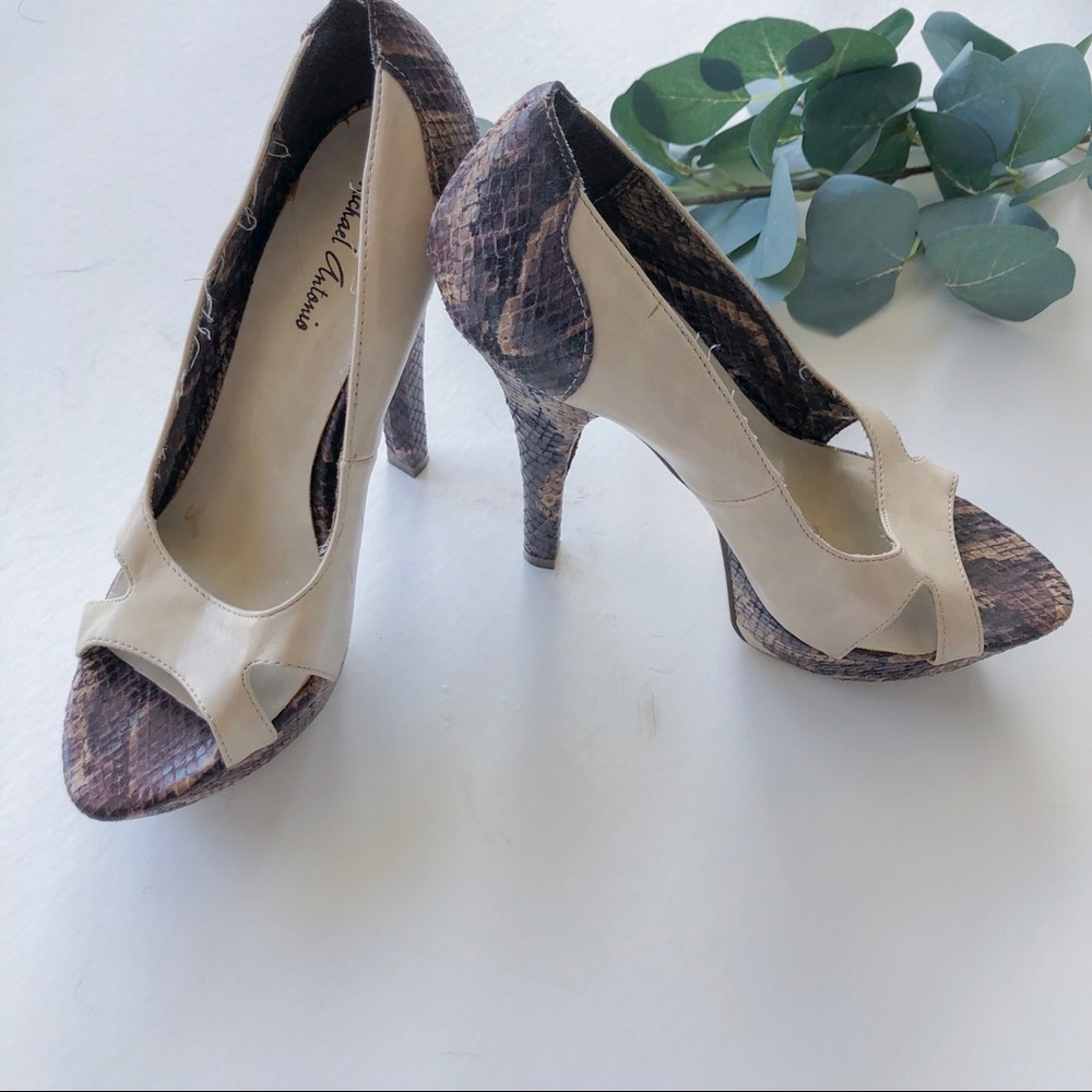 Micheal Antonio Snakeskin Pumps